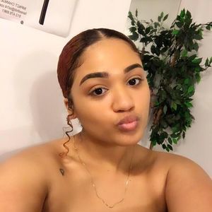 Meet your Posher, Aleah